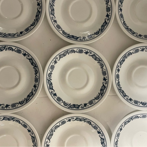 Corelle by Corning Blue Onion 27-Piece Dinnerware Set – Made in USA - Picture 6 of 16